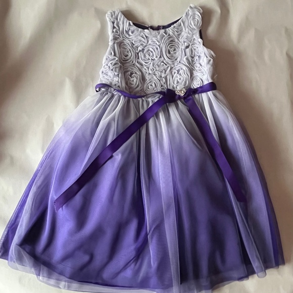 Girls Party Dress - Picture 1 of 8